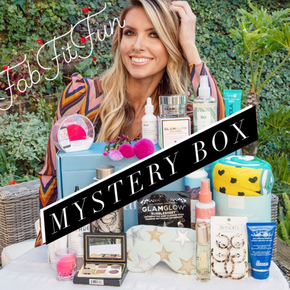 Fabfitfun Mystery Box 10 piece Lot beauty skincare makeup accessories cosmetics - Picture 7 of 15